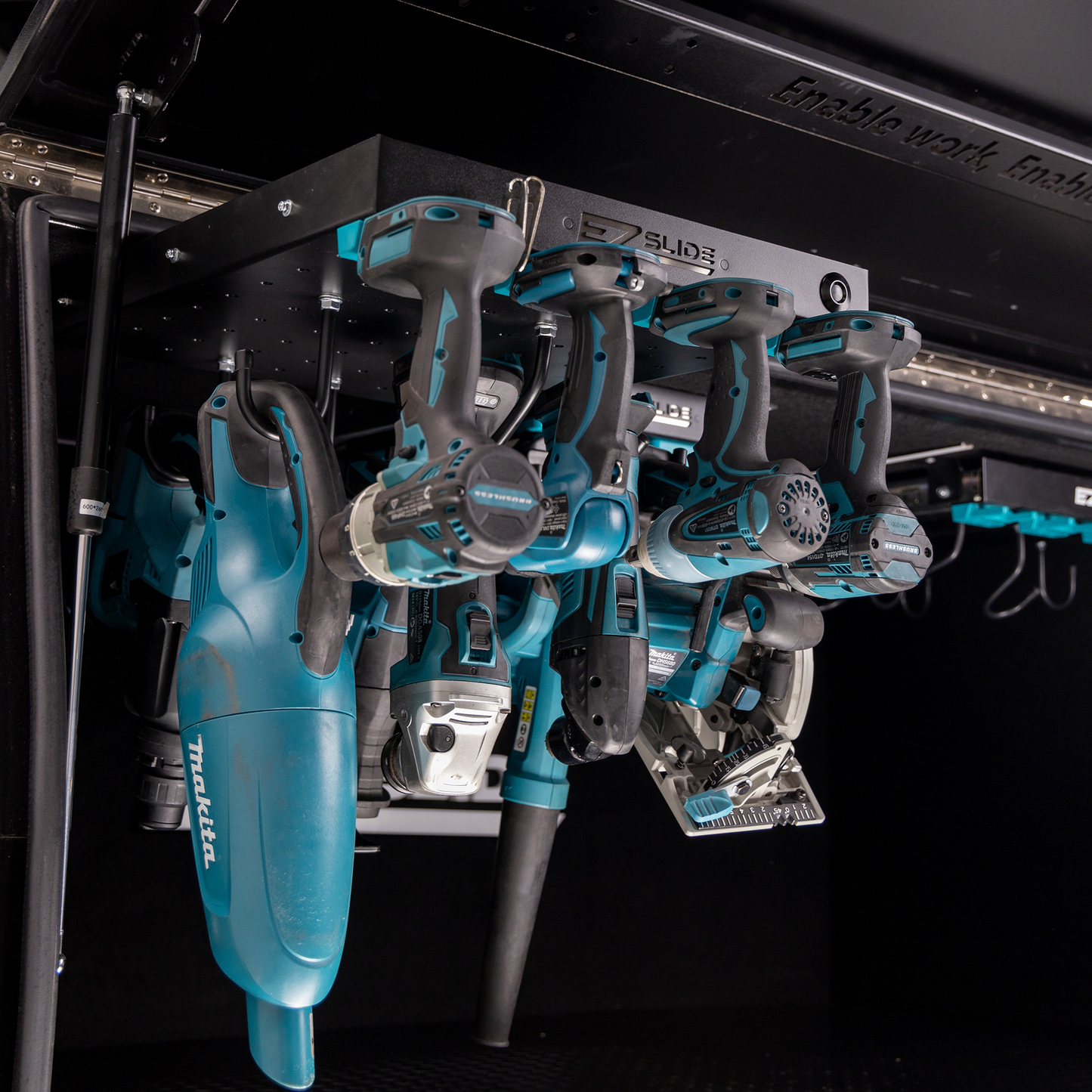 EzSlide to suit 40V Makita tools